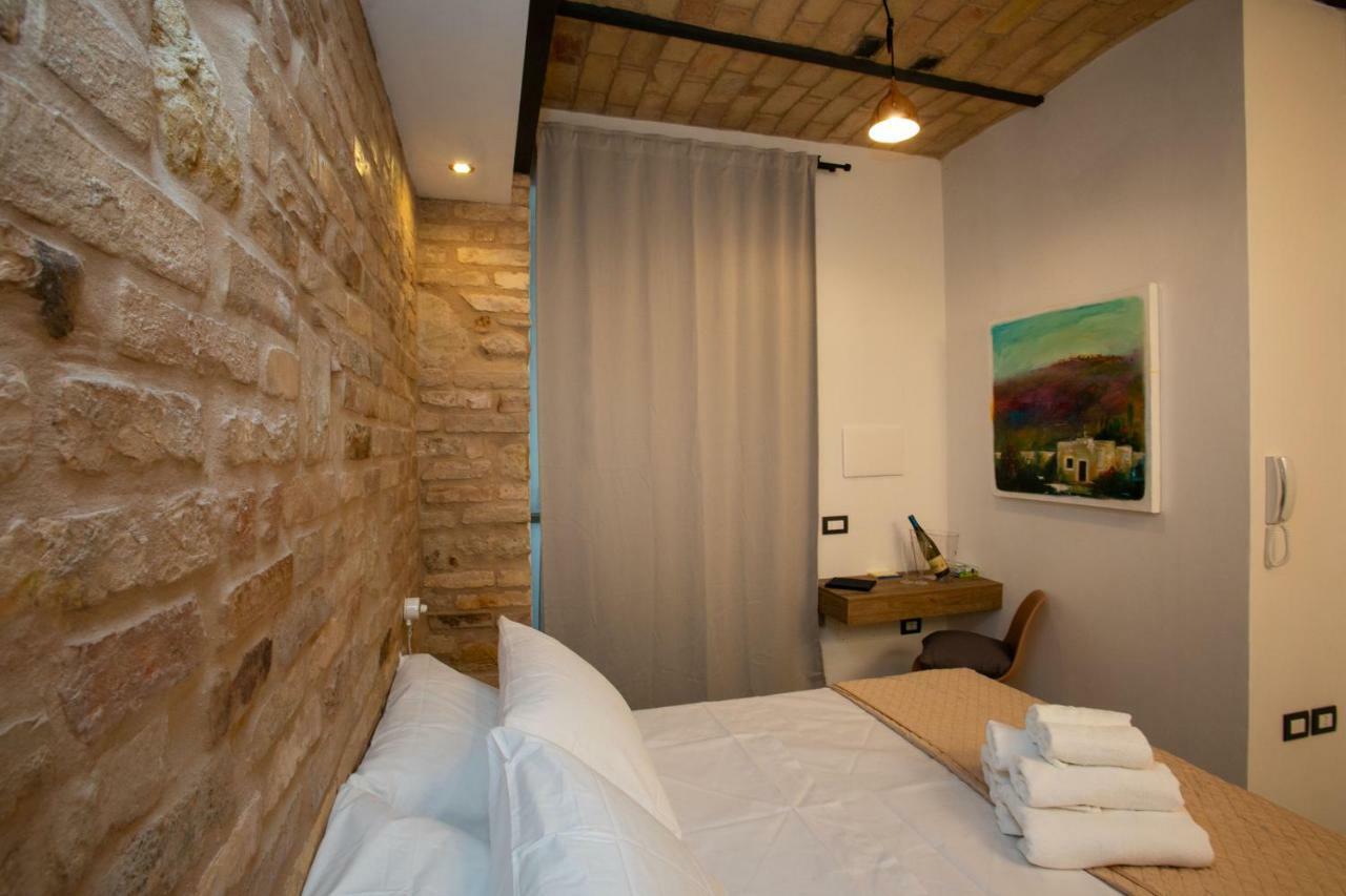 Al 54 Accommodation San Benedetto del Tronto Exterior foto