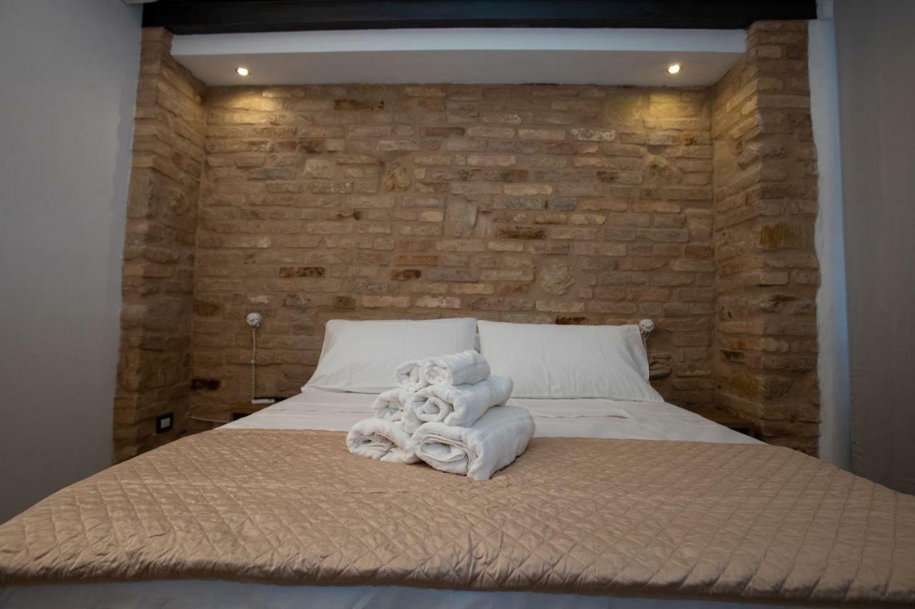 Al 54 Accommodation San Benedetto del Tronto Exterior foto