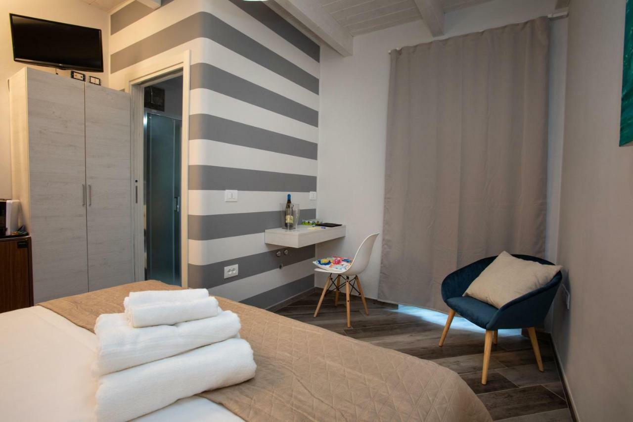 Al 54 Accommodation San Benedetto del Tronto Exterior foto