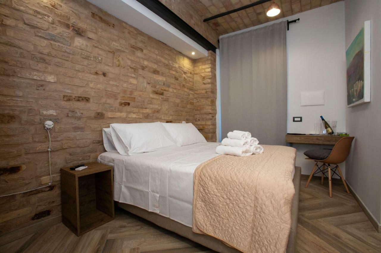 Al 54 Accommodation San Benedetto del Tronto Exterior foto