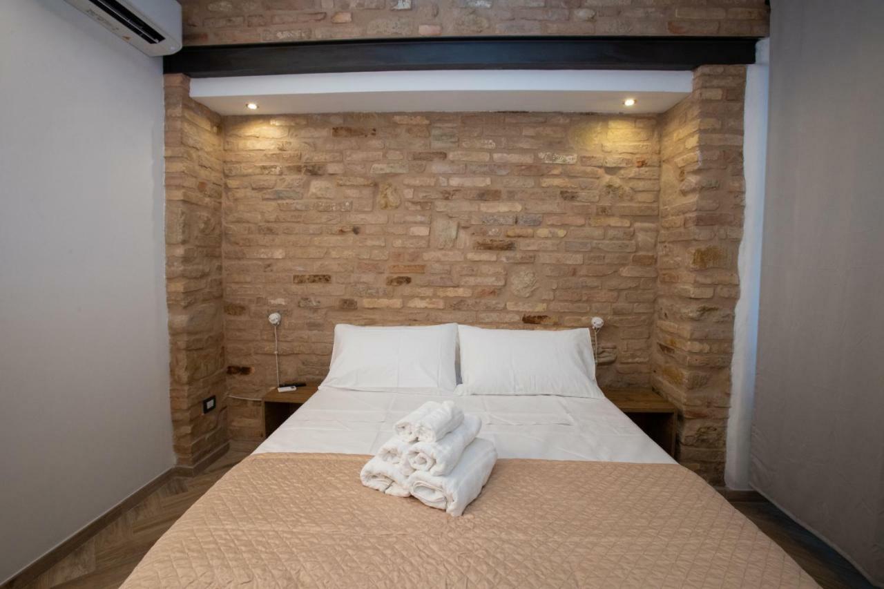 Al 54 Accommodation San Benedetto del Tronto Exterior foto