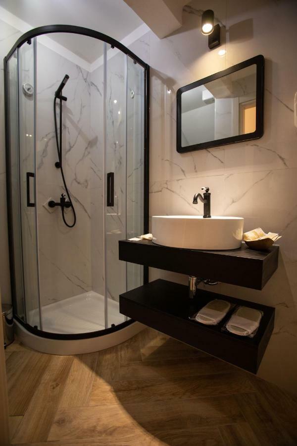 Al 54 Accommodation San Benedetto del Tronto Exterior foto