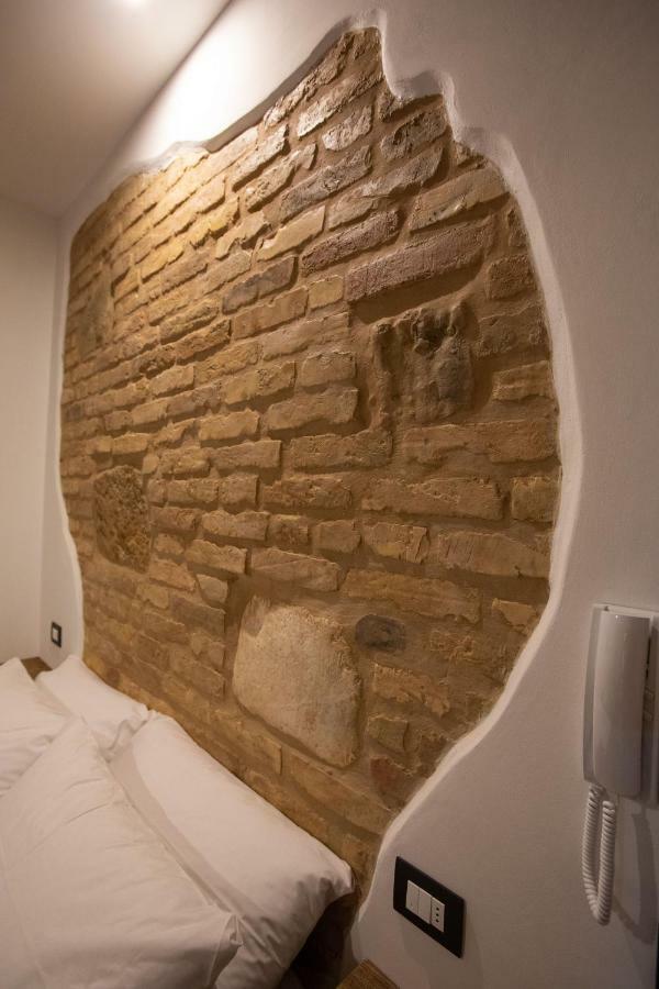 Al 54 Accommodation San Benedetto del Tronto Exterior foto