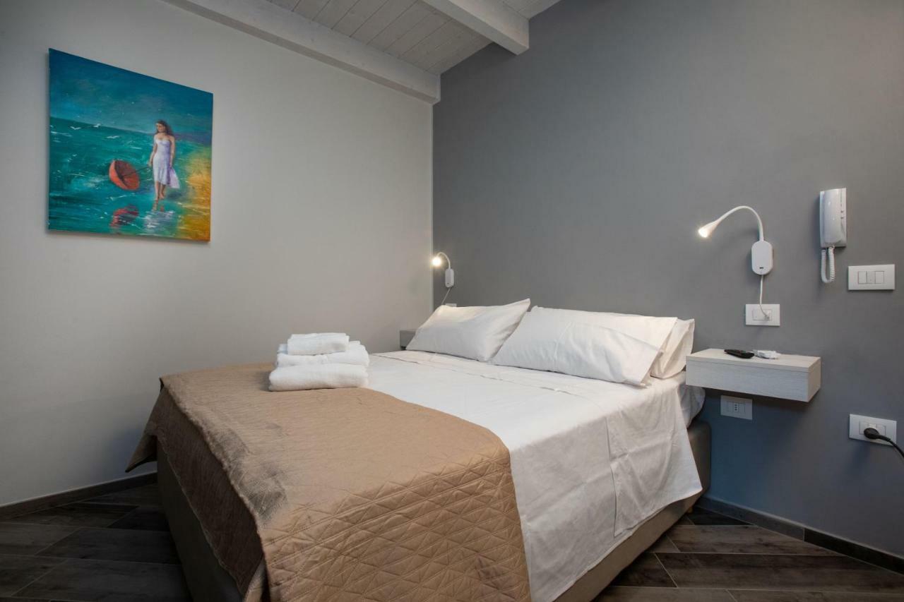 Al 54 Accommodation San Benedetto del Tronto Exterior foto